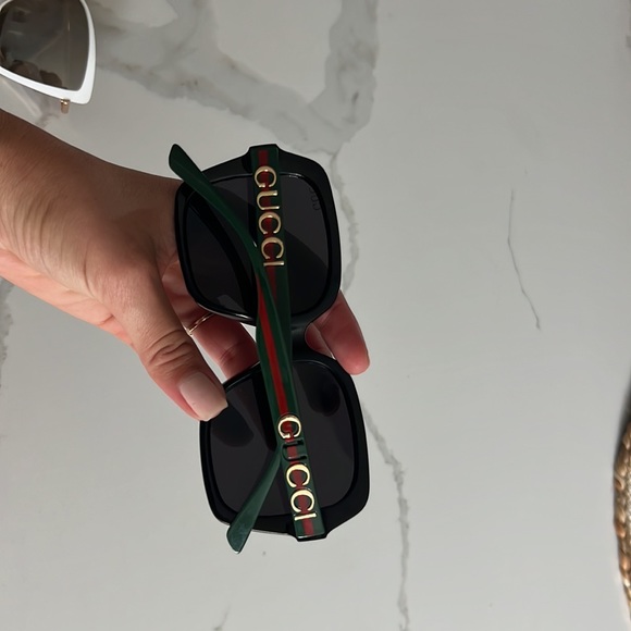 Cheapy sunnies. - Picture 2 of 2